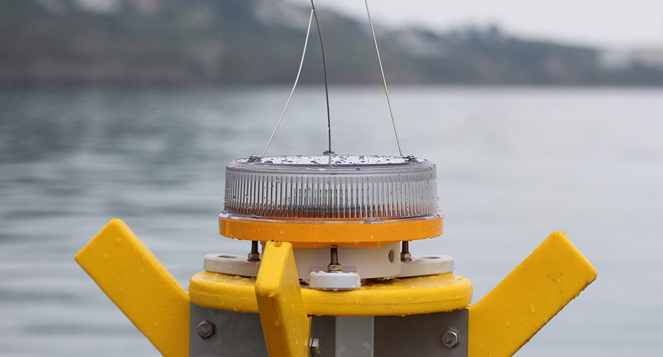 Yellow 1-3 NM Solar Marine Lantern