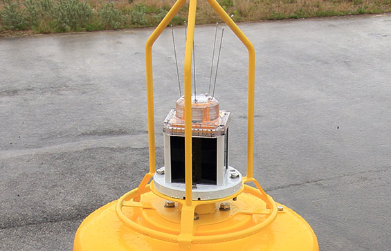 2 - 3 NM Solar Marine Lantern M850_